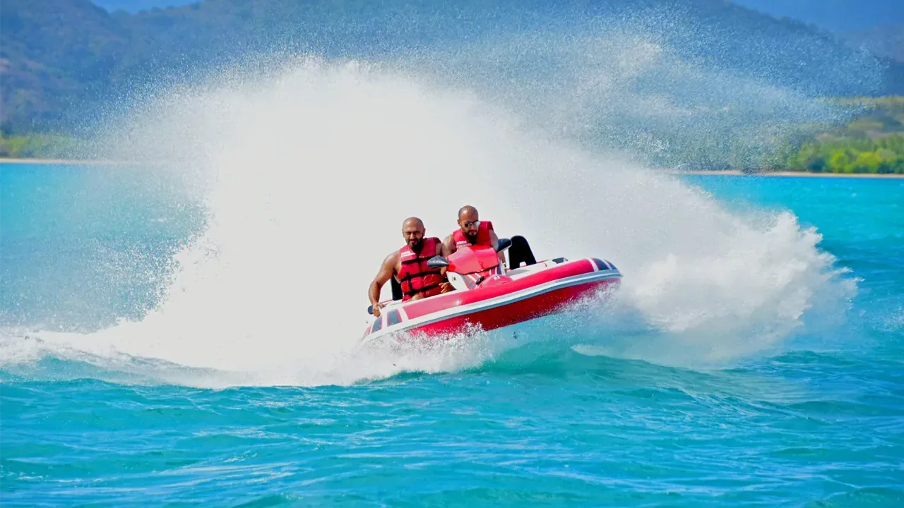 SeaKart Self-Drive Boat Experience Dubai - DIY Boating!